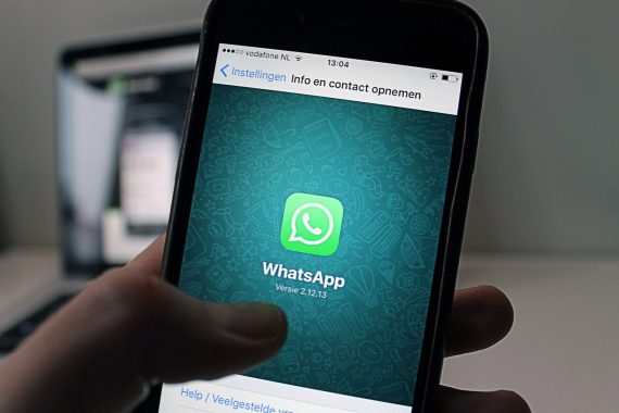 How to enable WhatsApp auto reply feature