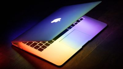 Apple MacBook